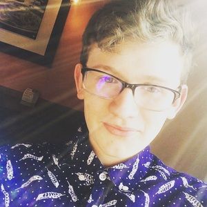 Meet your Posher, Joshua